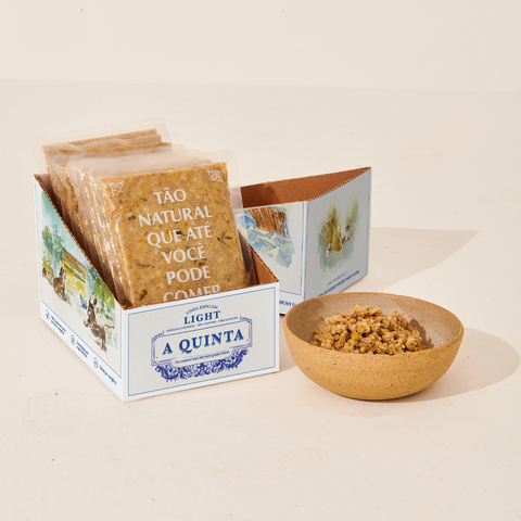 caixa-com-embalagens-da-dieta-natural-light-para-controle-de-peso-para-caes
